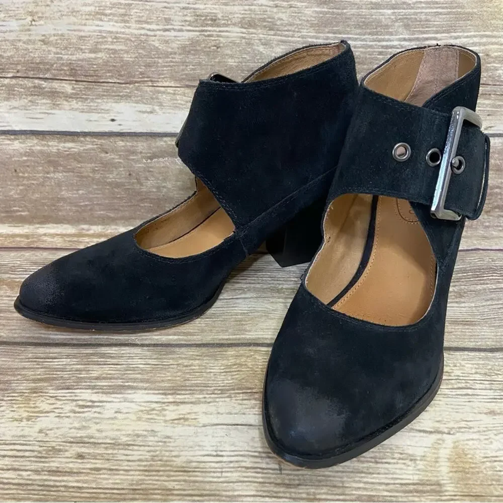 Corso coma Bernadette 8 black suede ankle booty witchy heel big buckle